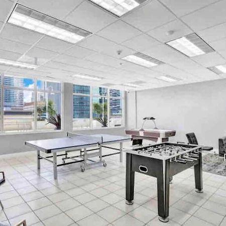 Appartement Luxurious Private Unit With Parking à Miami Extérieur photo