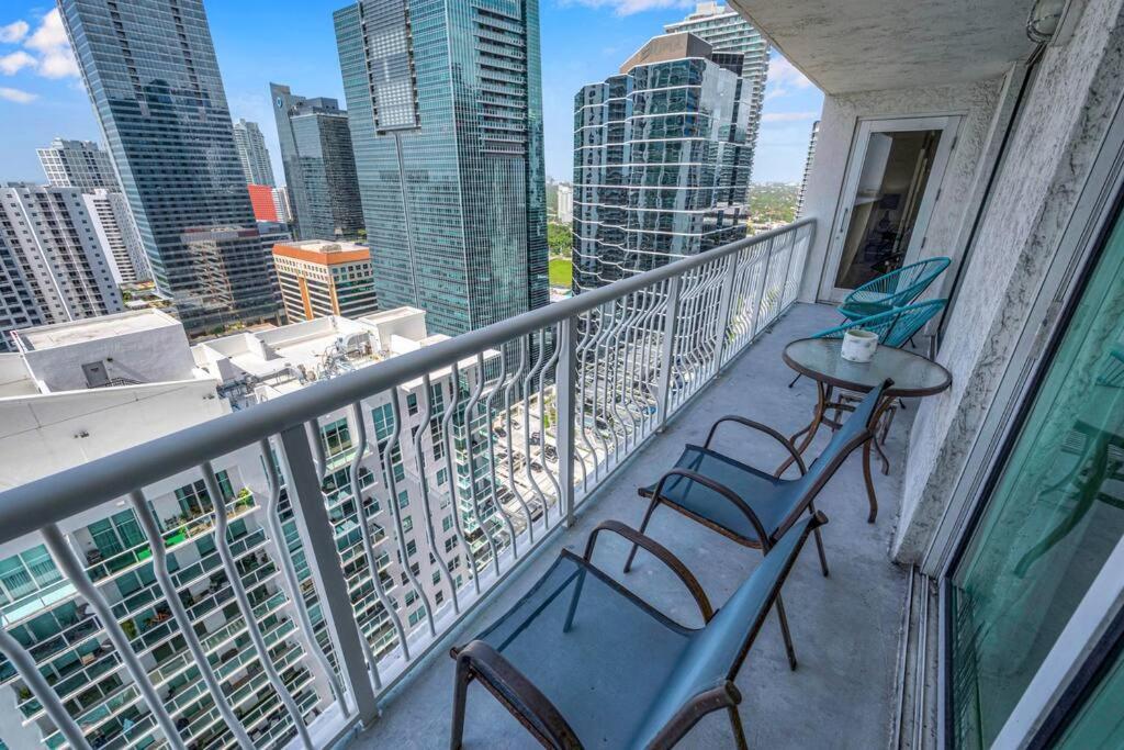 Appartement Luxurious Private Unit With Parking à Miami Extérieur photo