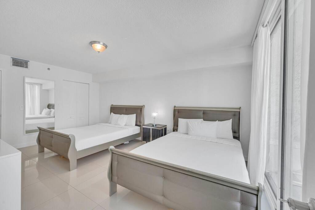 Appartement Luxurious Private Unit With Parking à Miami Extérieur photo